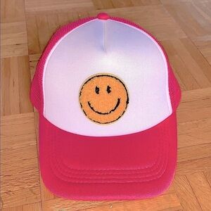 NEON Snap-Back Trucker Hat w/ Yellow Smiley Face Patch - One Size - NWOT